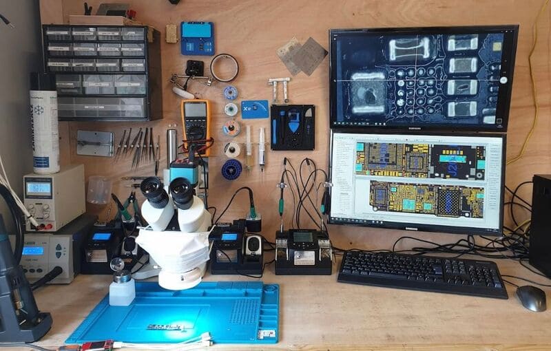 cell phone repair workshop